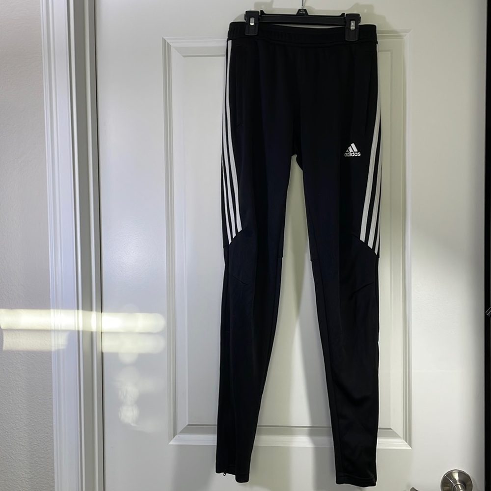Adidas joggers w/zipper bottoms and pockets